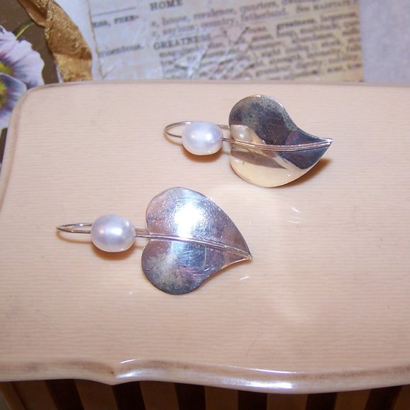 Sterling Silver Freshwater Pearl Leaf Drop Earrings - Hook Findings for Pierced - Picture 6 of 7